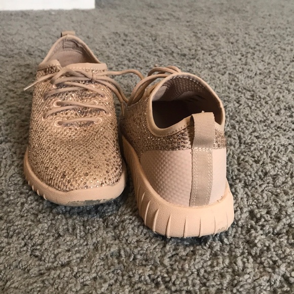 size 6.5 aldo shoes - Picture 2 of 2